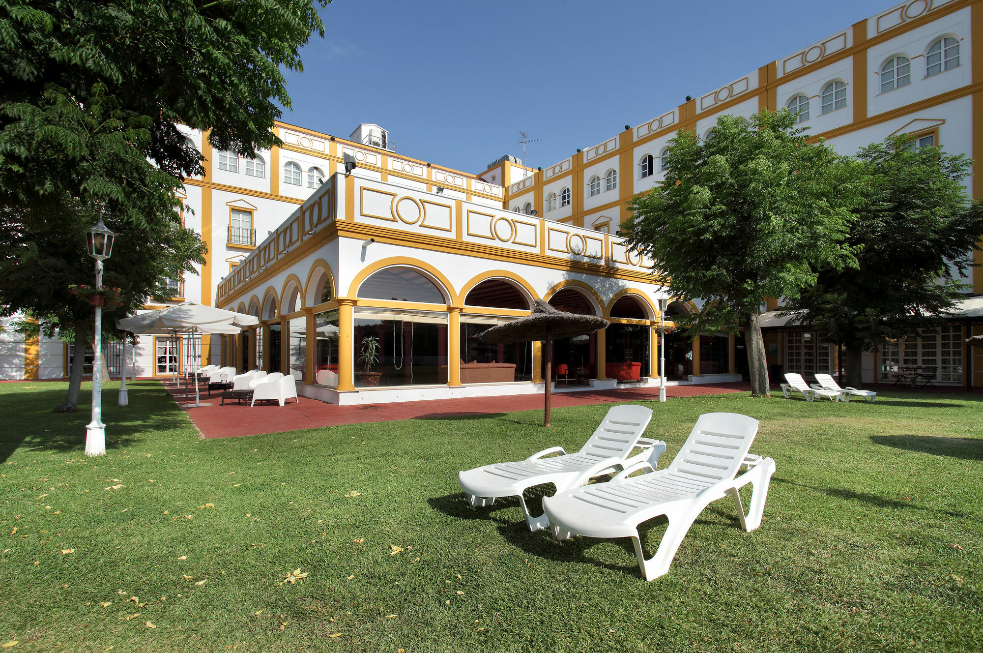Exe Gran Hotel Solucar Sanlúcar la Mayor Exteriér fotografie