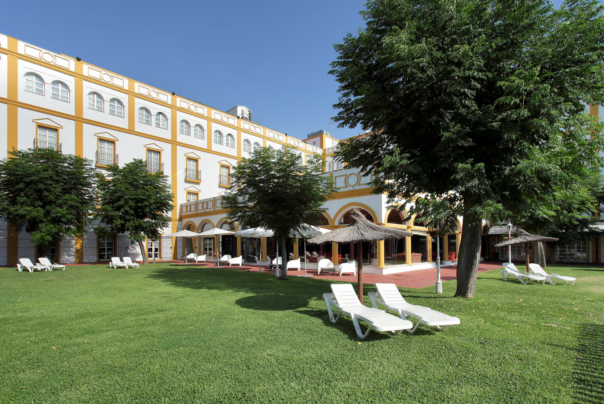 Exe Gran Hotel Solucar Sanlúcar la Mayor Exteriér fotografie