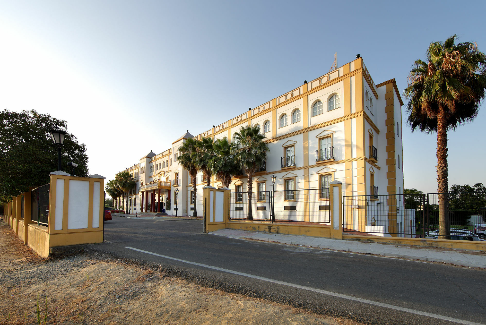 Exe Gran Hotel Solucar Sanlúcar la Mayor Exteriér fotografie